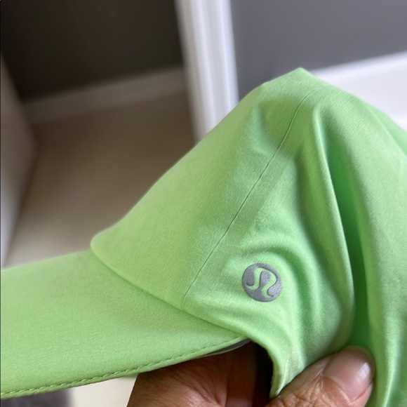 Lululemon Athletica Green Baseball Cap Classic Design - Picture 2 of 4